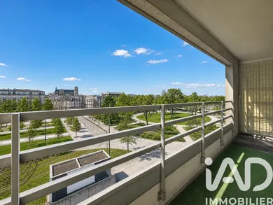 Apartment in Reims (51100)