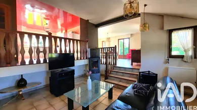Architectural house in Placey (25170)