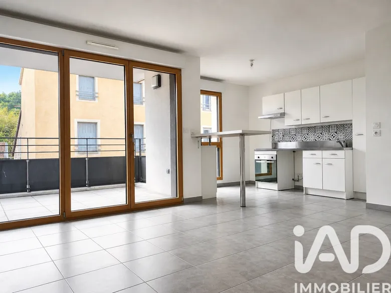 Appartement 2 pièces 49 m² · à Sainte-Foy-lès-Lyon · 49 m² · 215 000 €