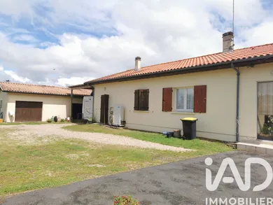 Maison traditionnelle à Le Pizou (24700)