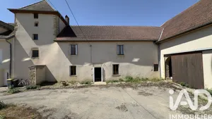 House in Placey (25170)