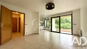 Appartement à Louvres (95380)