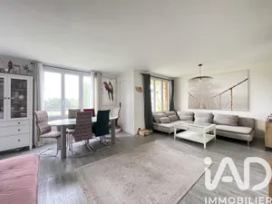 Appartement à Coubron (93470)