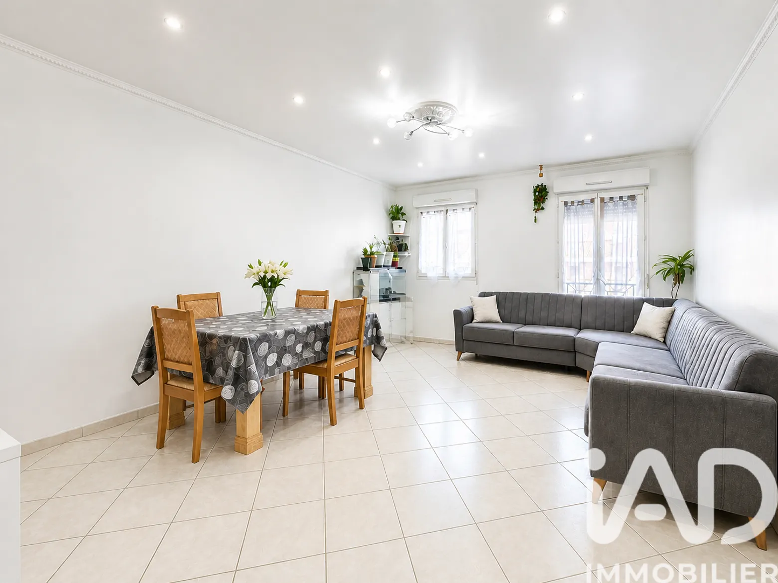 Vente appartement à Le Bourget (93350) : appartement 5 pièces 145 m² - 2016245 — 2