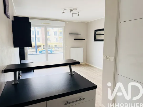 Appartement à Dammarie-lès-Lys (77190) photo 2