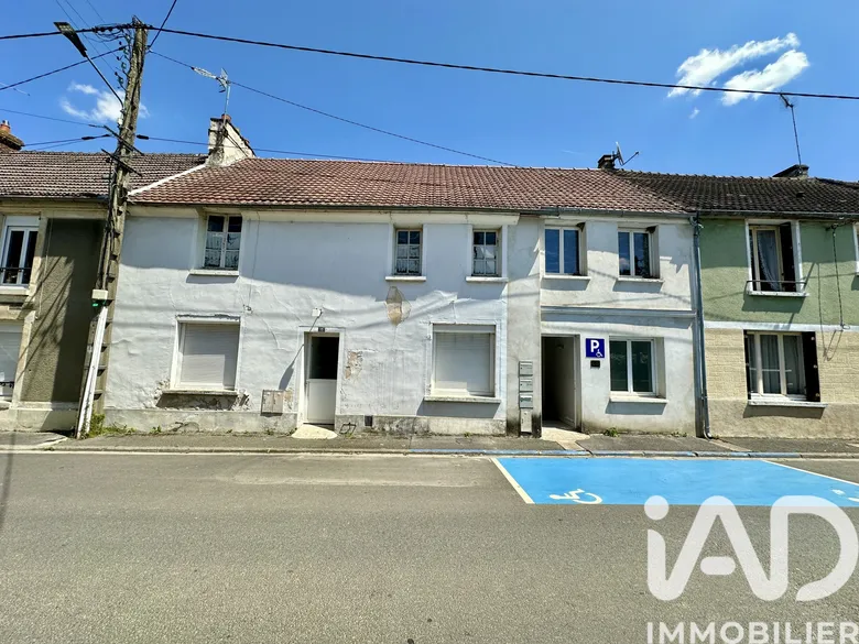 Immeuble 190 m² · à Coincy · 190 m² · 144 000 €
