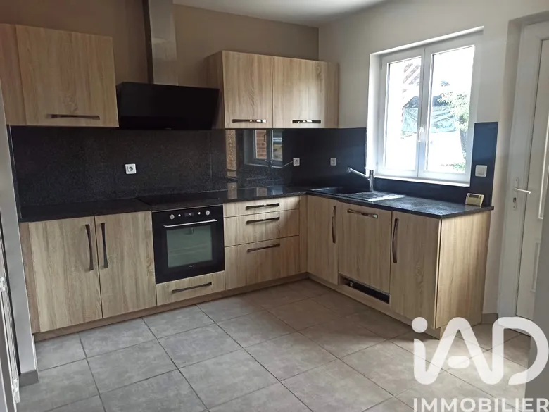 Maison 5 pièces 91 m² · à Nogent-sur-Oise · 90,8 m² · 225 000 €