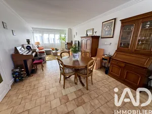 Immeuble à Montigny-le-Bretonneux (78180)