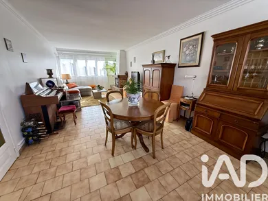 Immeuble à Montigny-le-Bretonneux (78180)