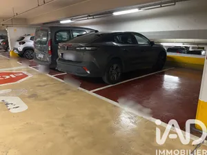 Parking à Paris (75013)