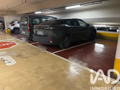 Parking in Paris (75013)