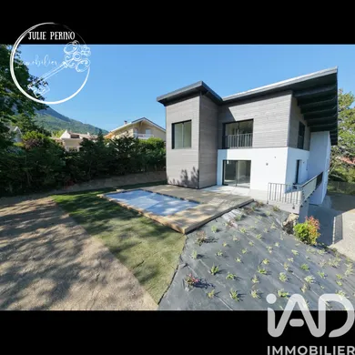 Maison d'architecte à Claix (38640)