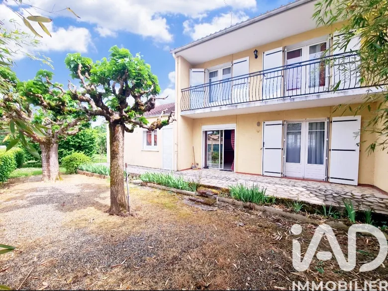 Maison 4 pièces 93 m² · à Castelsarrasin · 93 m² · 166 000 €