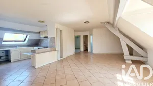 Apartment in Pont-l'Évêque (14130)
