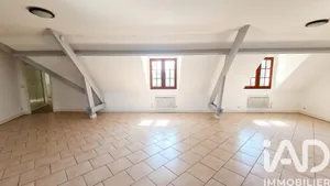 Apartment in Pont-l'Évêque (14130)