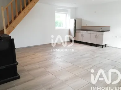 Maison à Montsûrs (53150)