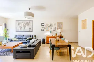 Apartment in Osny (95520)