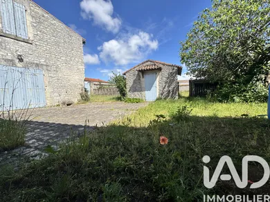 Maison de village à Sainte-Marie-de-Ré (17740)