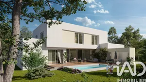 Maison d'architecte à Saint-Georges-d'Orques (34680)