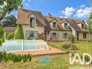 Maison de campagne à Perdreauville (78200)