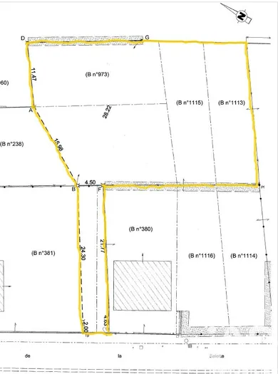 Building plot in ballay (08400)