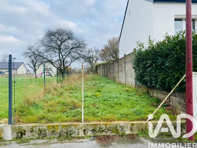 Building plot in ballay (08400)