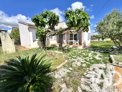 Maison à Saint-Gilles (30800)