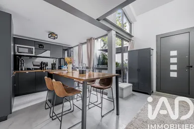 Apartment in Asnières-sur-Seine (92600)