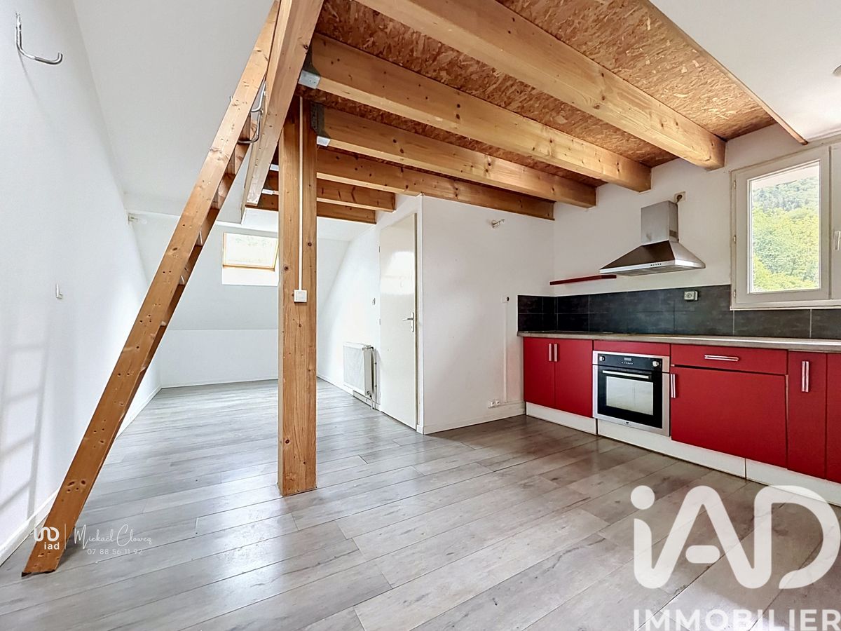 appartement à Vougy