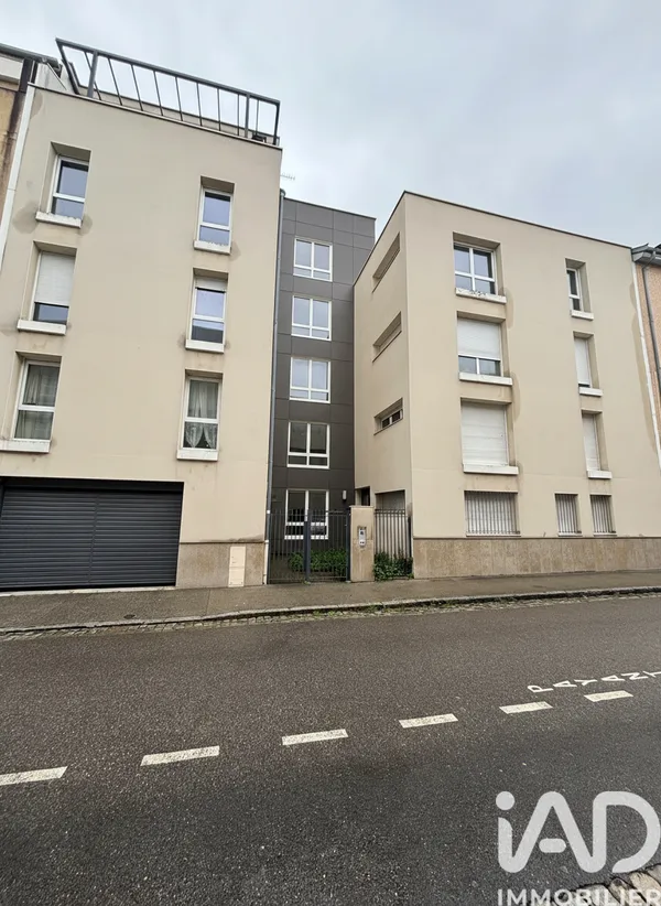 Vente appartement à Lyon (69008) : appartement 4 pièces 75 m² — 8