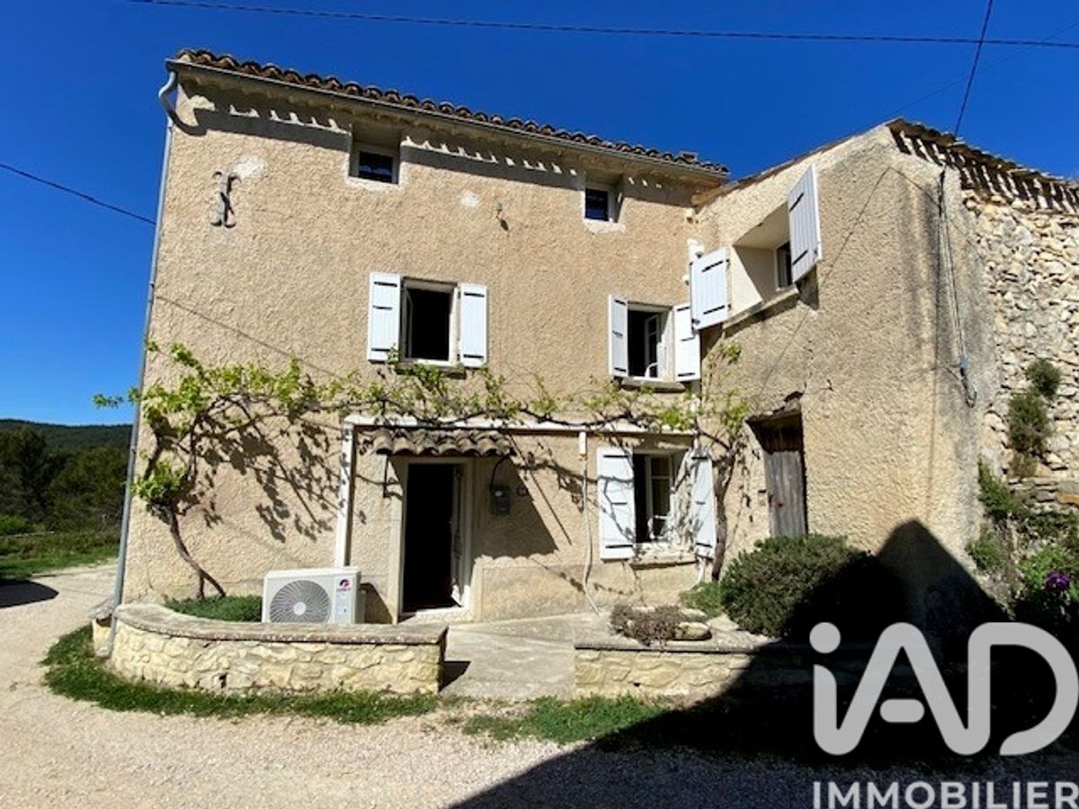 maison à Entrechaux