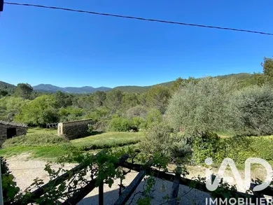 Park home in Entrechaux (84340)