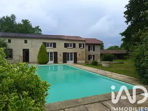 Maison traditionnelle à Coutras (33230)