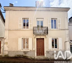 Maison de village à Négrondes (24460)