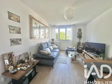 Apartment in Thiais (94320)