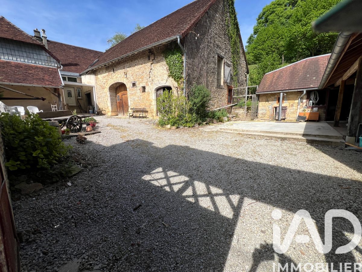 maison à Cousance