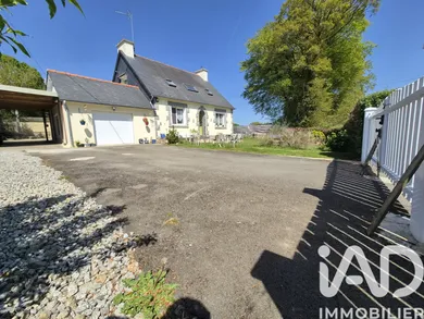 Maison de campagne à Kerien (22480)