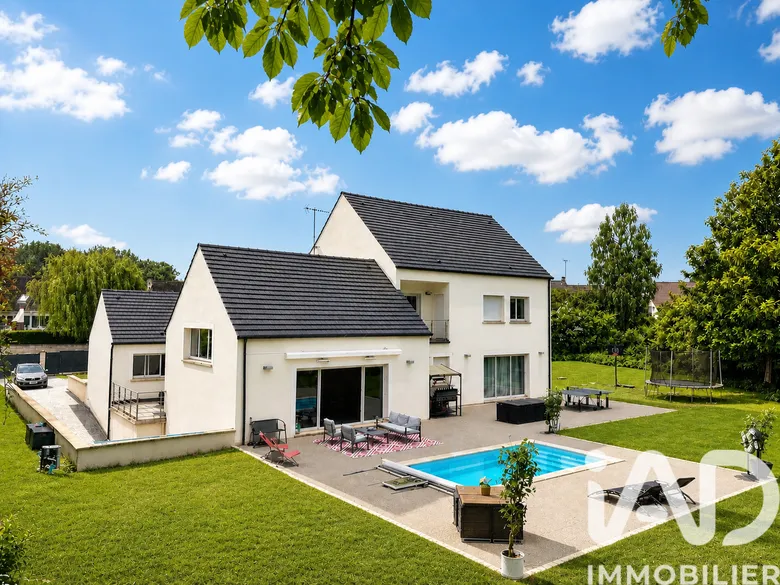 Maison 8 pièces 285 m² · à Précy-sur-Oise · 285 m² · 799 990 €