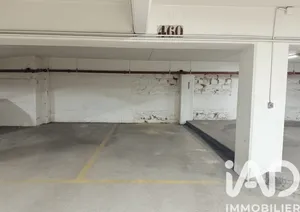 Parking in Paris (75011)