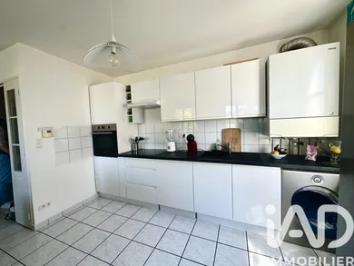 Apartment in Saint-Galmier (42330)