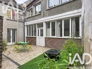 Townhouse in Château-Renard (45220)