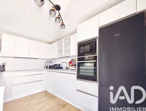 Apartment in Rosny-sous-Bois (93110)