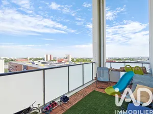 Apartment in Rosny-sous-Bois (93110)