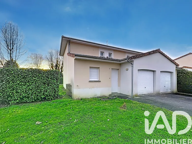Maison 4 pièces 80 m² · à Terrasson-Lavilledieu · 80,5 m² · 137 000 €