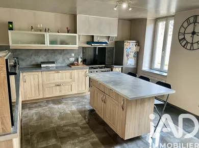 Longere in Les Bordes (89500)