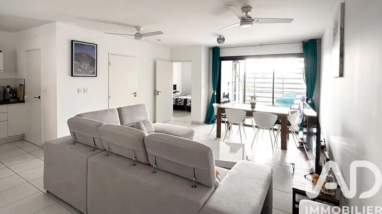 Appartement 2 pièces 50 m² · à Saint-Pierre · 49,9 m² · 242 000 €