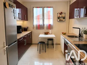 Apartment in Salon-de-Provence (13300)