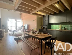 Apartment in La Rochelle (17000)