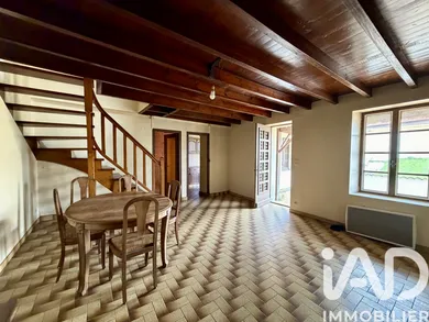 Village house in Faye-l'Abbesse (79350)