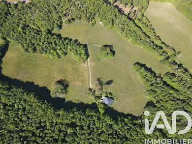 Domain in Chézery-Forens (01410)